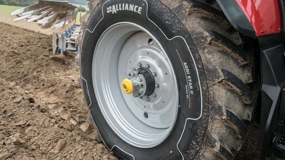 Alliance étoffe son catalogue avec 12 tailles supplémentaires pour sa gamme de pneumatiques Agri Star II pour tracteurs. © Alliance